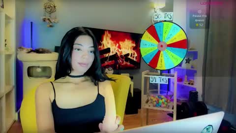 Lisa      online show from October 8, 4:00 pm