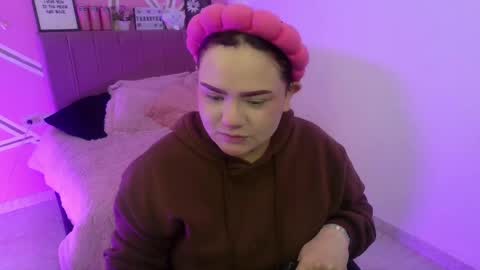 camila online show from April 3, 6:44 am