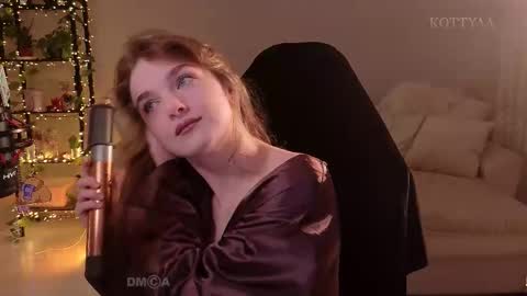 Kottyaa cb FOLLOWING  online show from October 20, 2:20 pm