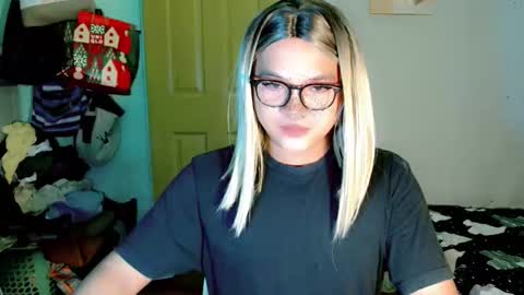 mmm ask me online show from April 8, 1:35 pm