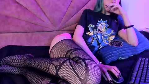 Nahomi online show from January 8, 2:54 pm