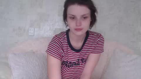krissvoss online show from July 3, 2:34 pm