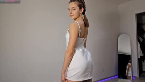 kristandaty online show from February 27, 3:45 pm