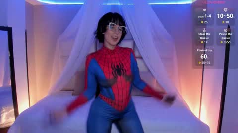 Kristen online show from October 6, 7:29 pm