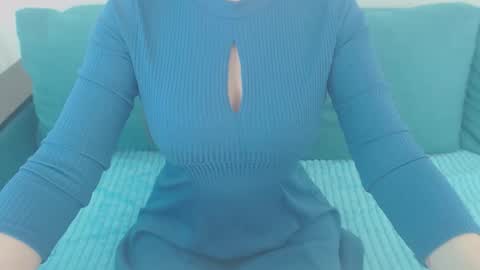 KristenStamen online show from April 15, 8:15 am