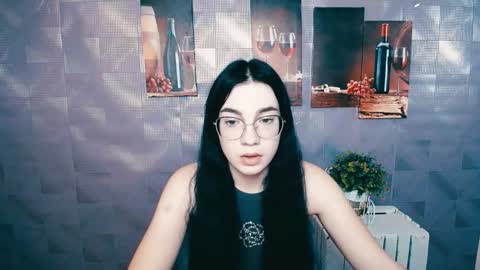 Kristen online show from September 22, 8:13 am