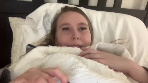 Kristi 3 online show from December 23, 1:29 am