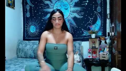 kylie online show from July 14, 11:53 pm