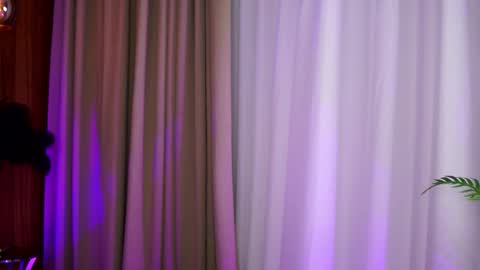 Kylie online show from February 3, 2:53 am