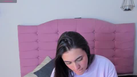 kylie_ls online show from October 21, 1:53 am