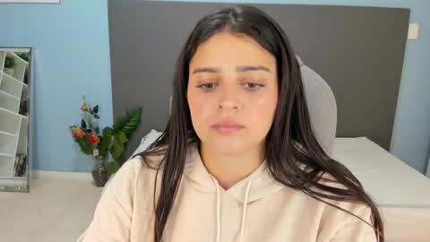 Kylie Reyes  online show from October 21, 7:29 pm