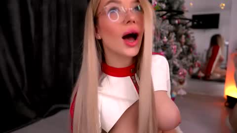 Kylie online show from December 23, 12:14 am