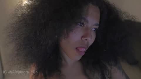 schedule 300 pm - 1100pm colombia time online show from October 2, 1:54 am