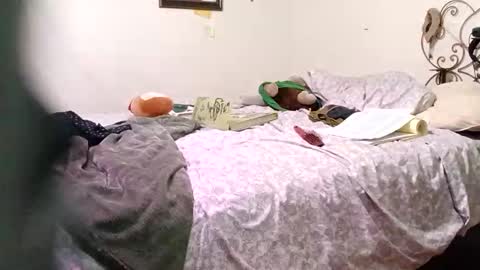 lacybell online show from February 11, 9:20 am