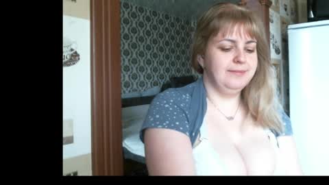 lady cute cat29 online show from June 2, 2:56 am