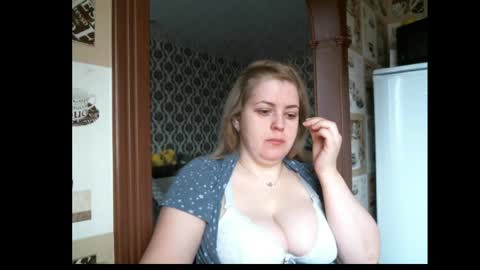 lady cute cat29 online show from April 6, 2:33 am