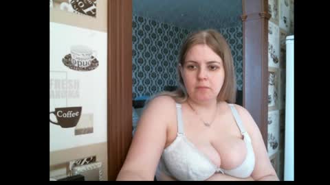 lady cute cat29 online show from March 31, 6:35 am