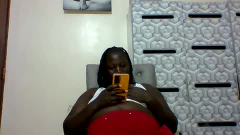 lindah32 online show from March 10, 7:18 pm