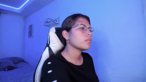  Lady  online show from February 12, 2:35 am