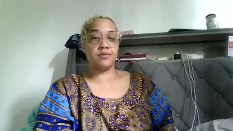 Stephanie online show from June 19, 5:49 pm