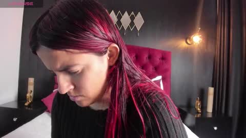 Laia  online show from December 19, 11:57 am