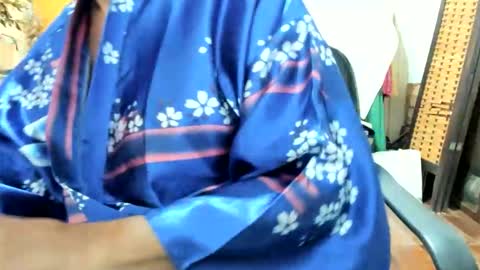 LAILA online show from April 21, 12:23 pm