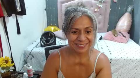 lalisha online show from March 25, 1:44 am