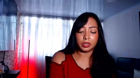 Isabella online show from June 25, 9:05 pm
