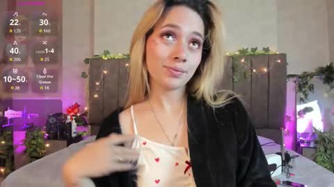 Lana online show from February 15, 7:51 am