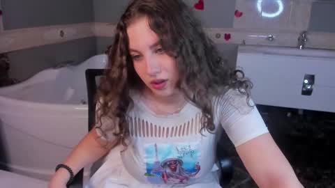 Lana online show from March 5, 8:21 am