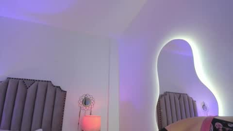 Lana online show from November 26, 8:10 pm