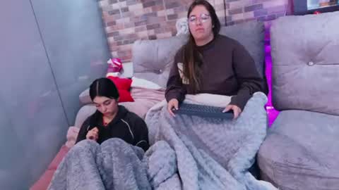 lanna_as online show from July 14, 10:32 am