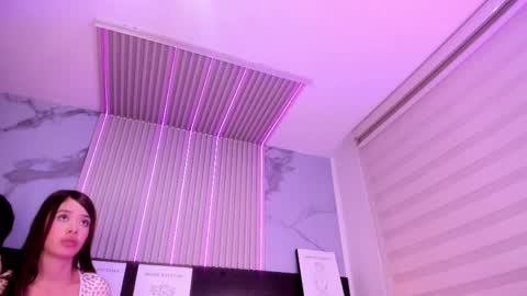 lanna_as online show from April 11, 7:45 am