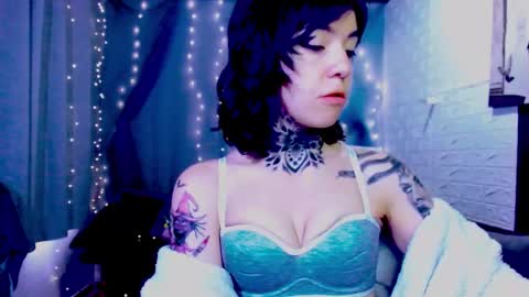 LANNIE   online show from March 19, 3:49 pm