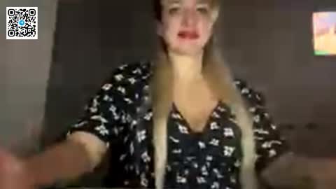 lapussia online show from October 10, 7:30 pm