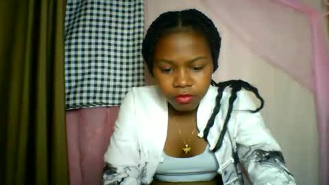 lara_belle online show from June 4, 7:29 pm