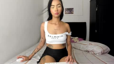 lara online show from February 26, 10:32 pm