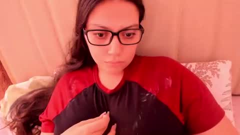 lara online show from October 27, 7:30 pm