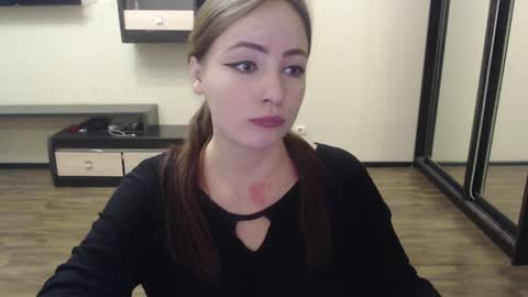 Laralianna online show from December 11, 1:17 pm