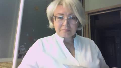 laramrs online show from September 27, 6:04 pm