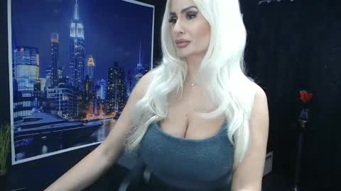 laras_moans online show from January 28, 8:04 am