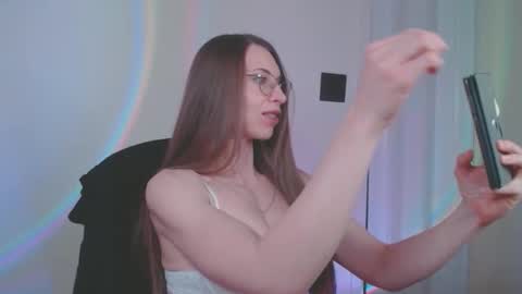 larawintersxxx online show from March 20, 12:26 am