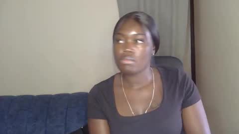 larvy12 online show from February 3, 11:26 am