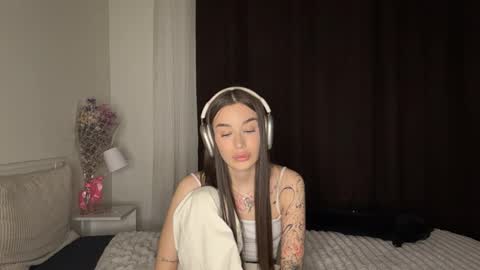 Liza online show from April 1, 5:32 pm