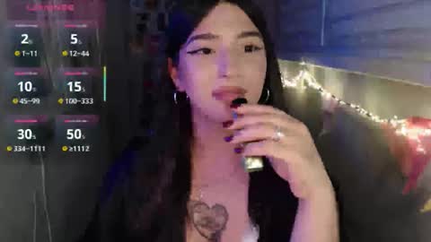 miiiiiiaaaa online show from September 12, 8:27 pm