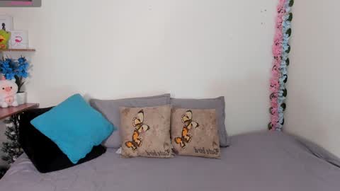 laura1__ online show from January 20, 12:36 am