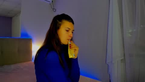 Laura online show from October 4, 6:30 am