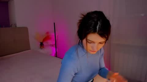 Laura online show from February 20, 5:33 am