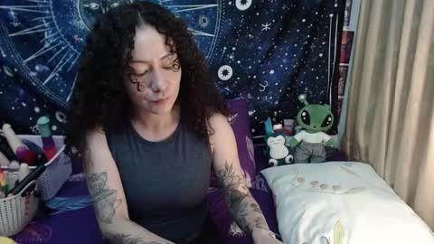  Wen  online show from February 3, 10:00 pm