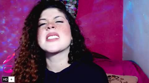 weedcam Curly Laura OF    online show from March 12, 1:25 pm